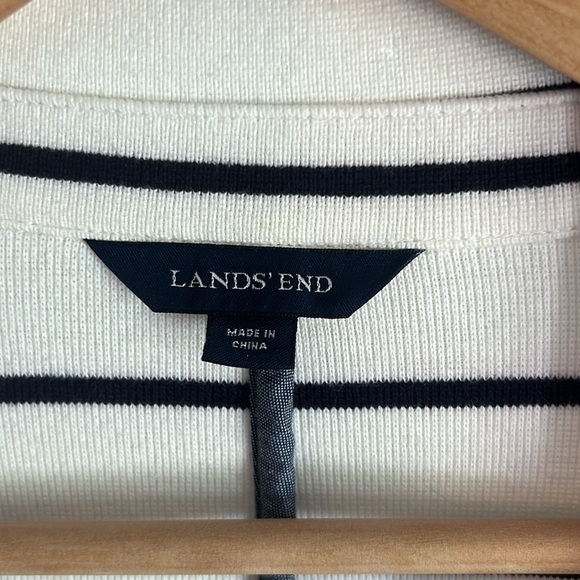 Lands End Women’s blazer Size 14 T - Picture 2 of 7